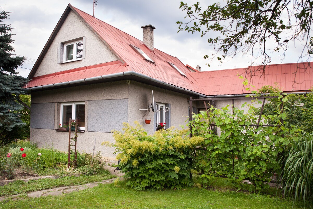 Sunny House ，位于Beskydy市中心。
