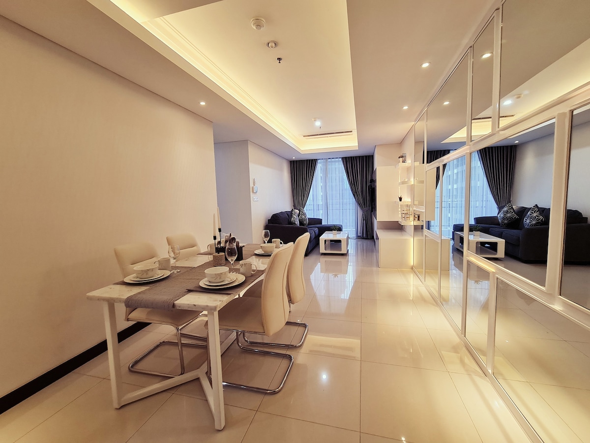 Luxury Minimalist 3BR Kota Kasablanka Casa Grande