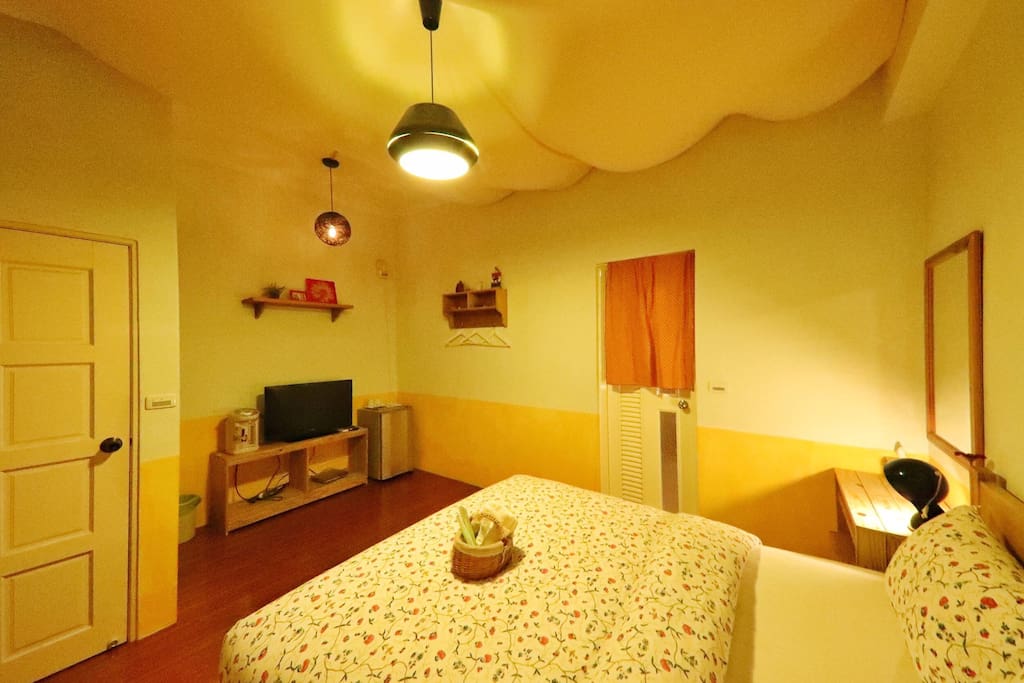 哈罗旅店双人套房(一张大床)