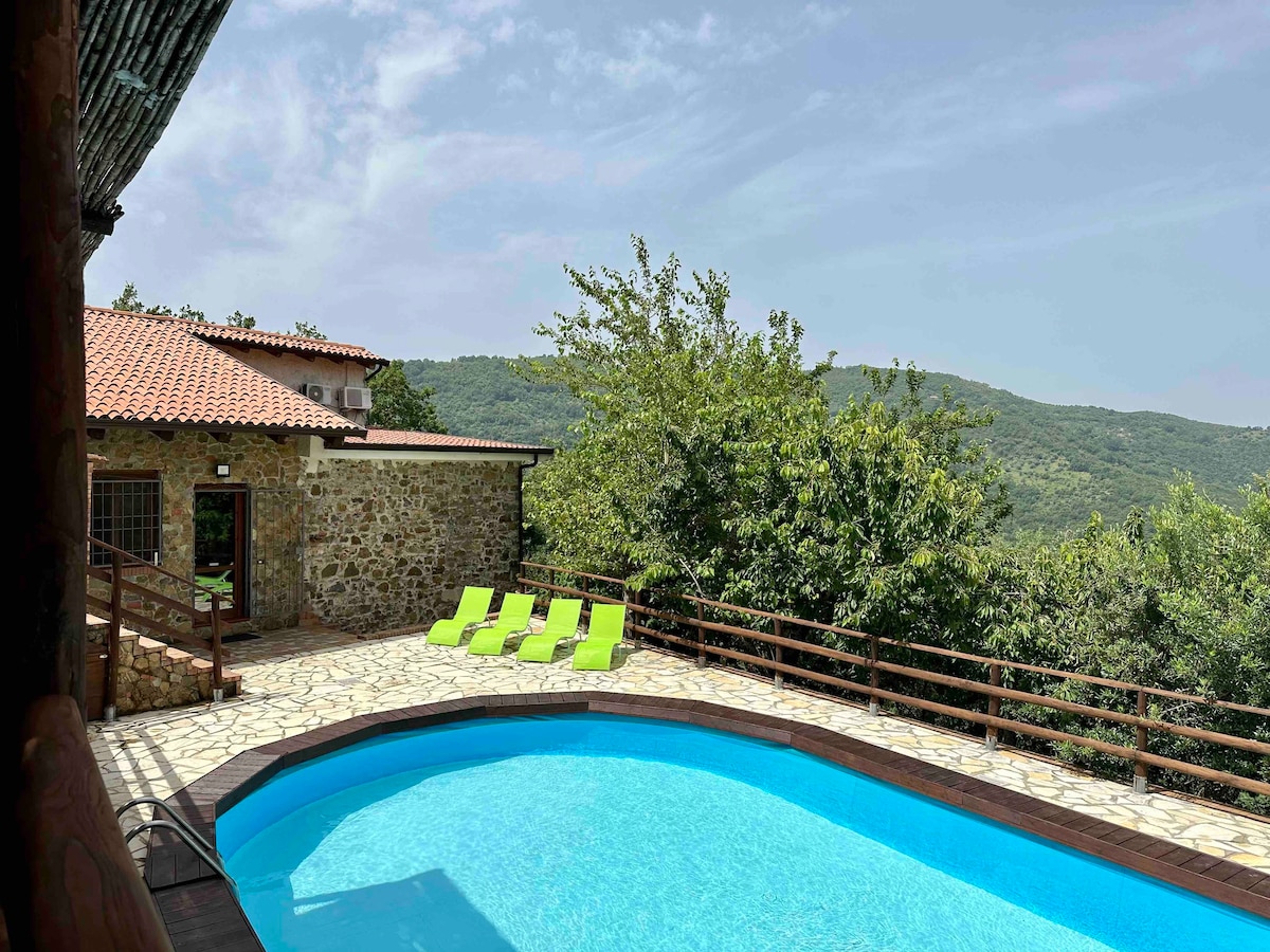 Paestum private  villa with hot tube & pool