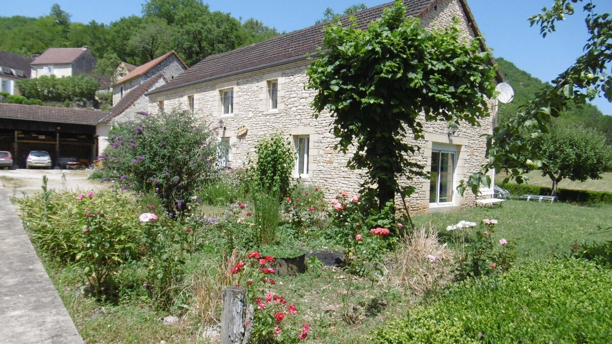典型的Perigord Noir Dordogne Sarlat乡村小屋！