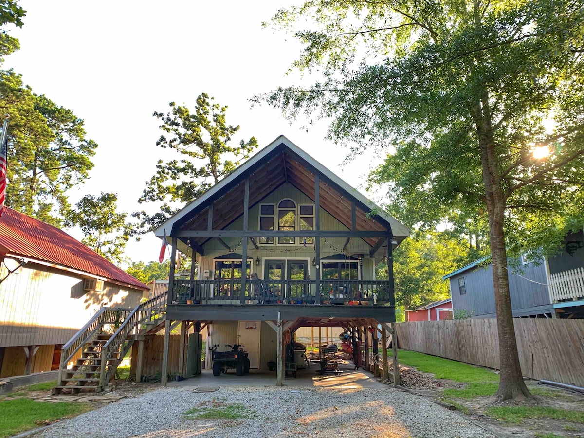 Murphy Lake House