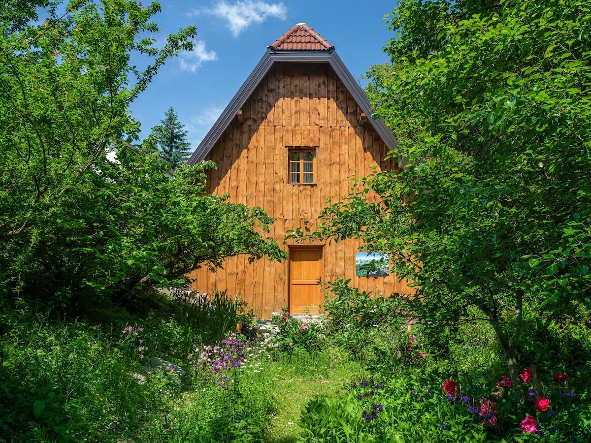 Yeti Cabin Plitvice Lakes