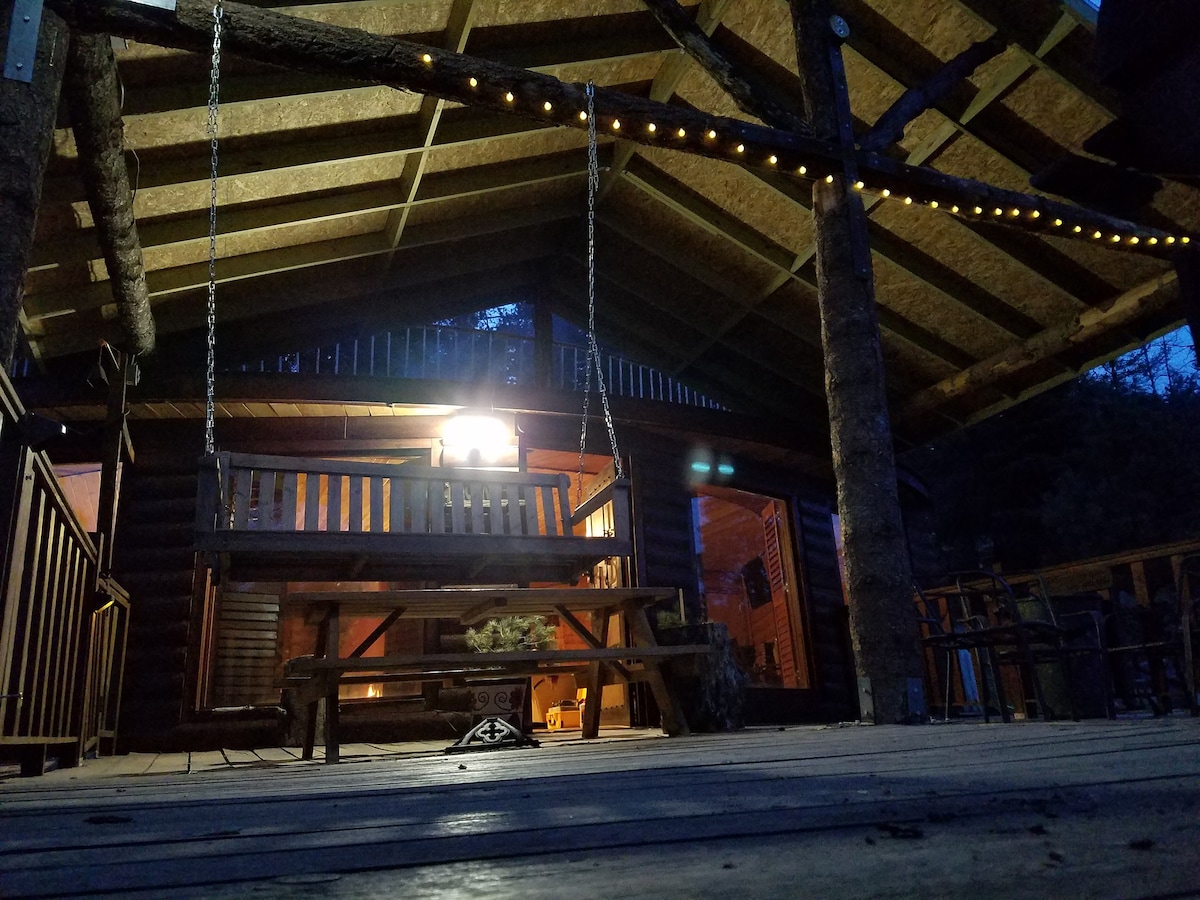 Dos Lunas cabin