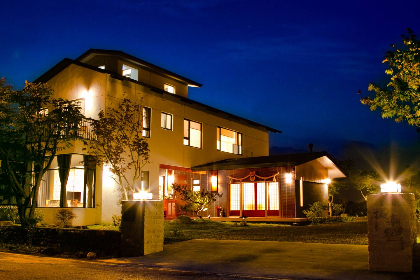 枫潮宿墅(米奇潮房)2-3人房.卧榻景观窗.mickey俏皮浪漫屋 - casas pa