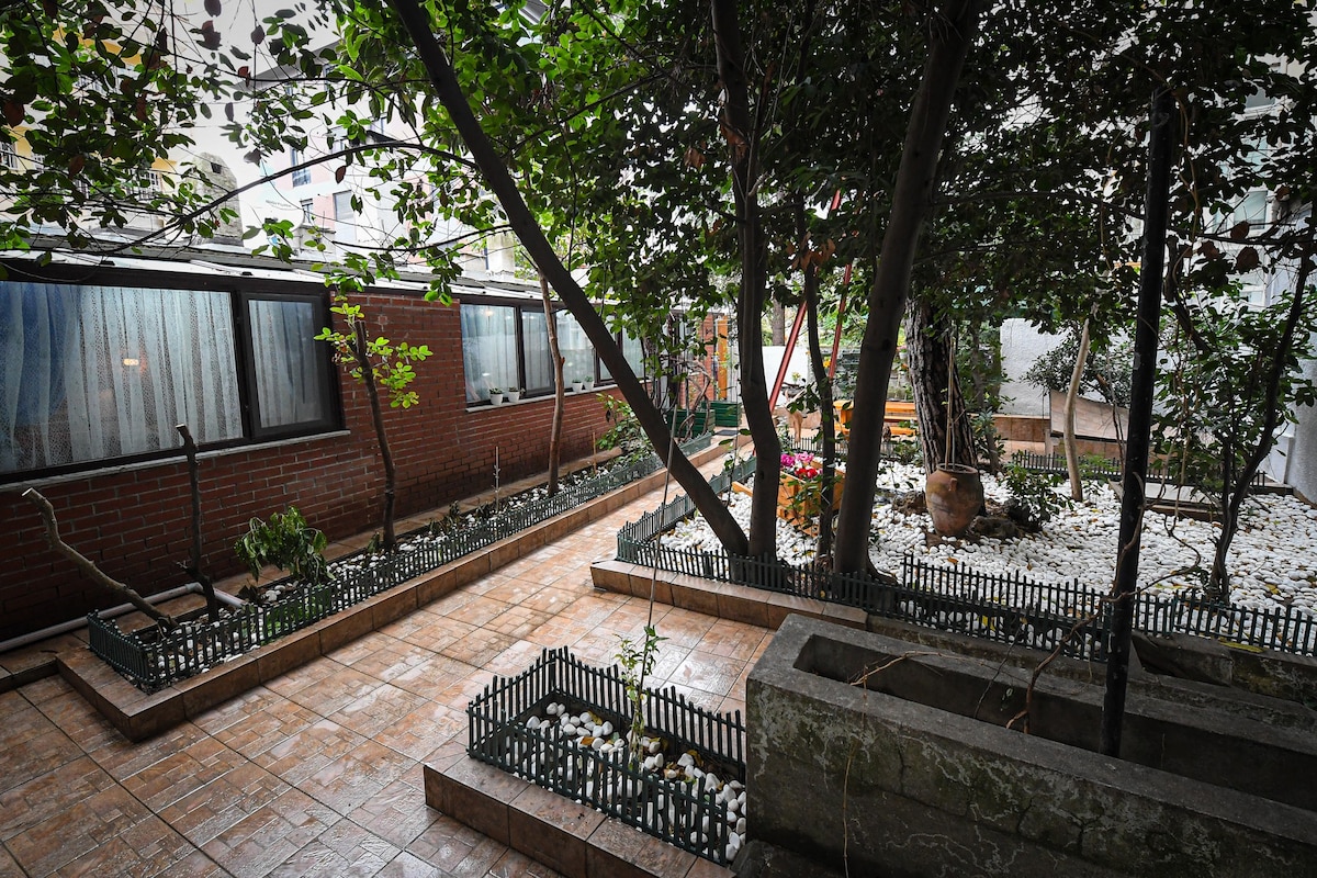 Unached Guesthouse in Moda, Kadıköy