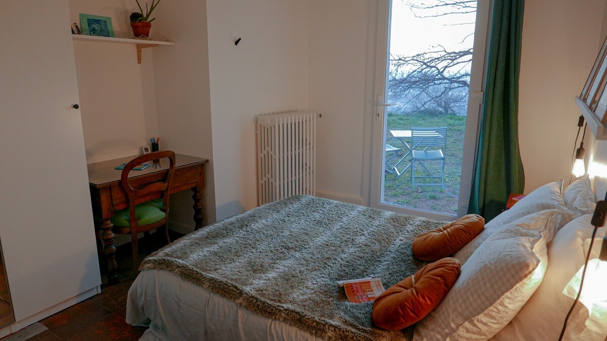 Chambre indépendante avec Salle de bain/WC