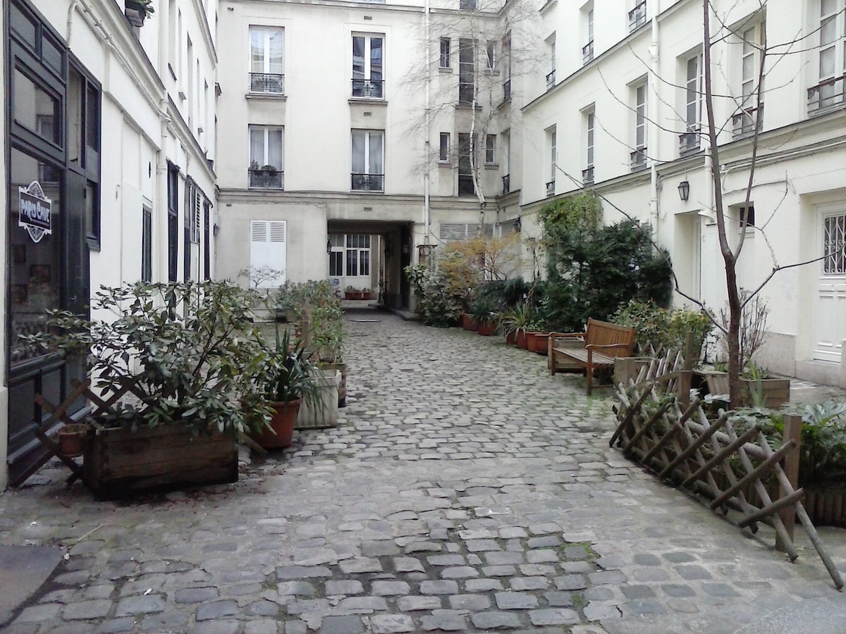 Invalides/Montparnasse Apartment