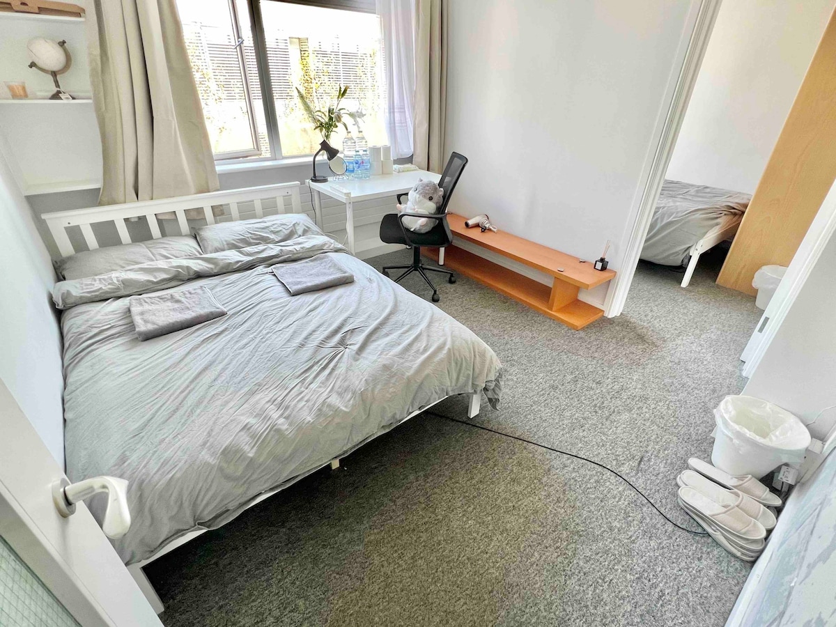 Cosy flat in super Central London