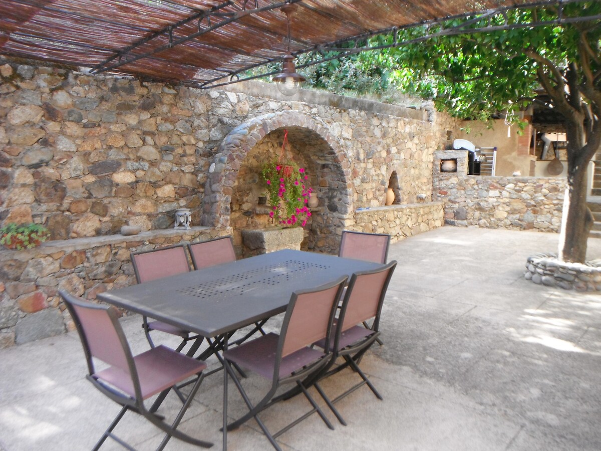 Casa Leca de caractère 4 **** piscine chauffée