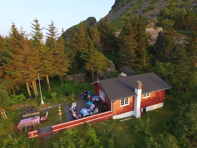 Lurøy的民宿
