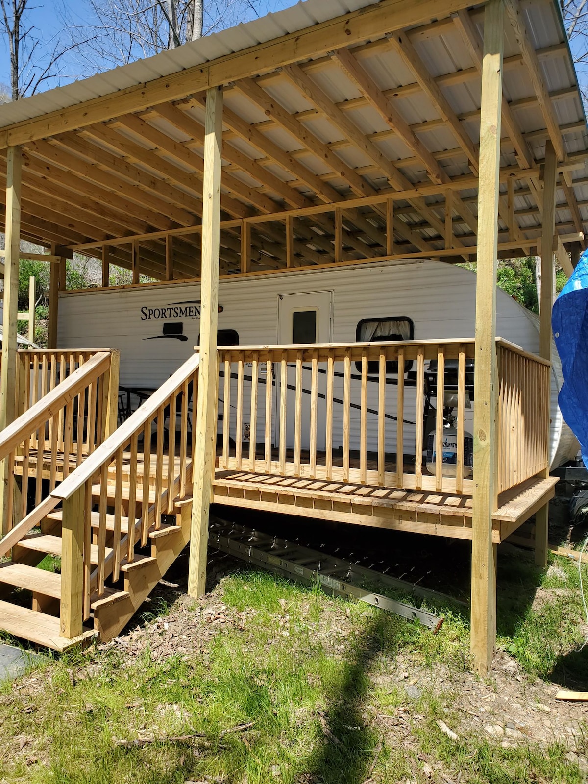 Baby Bear Camper @ Clinch River Farms