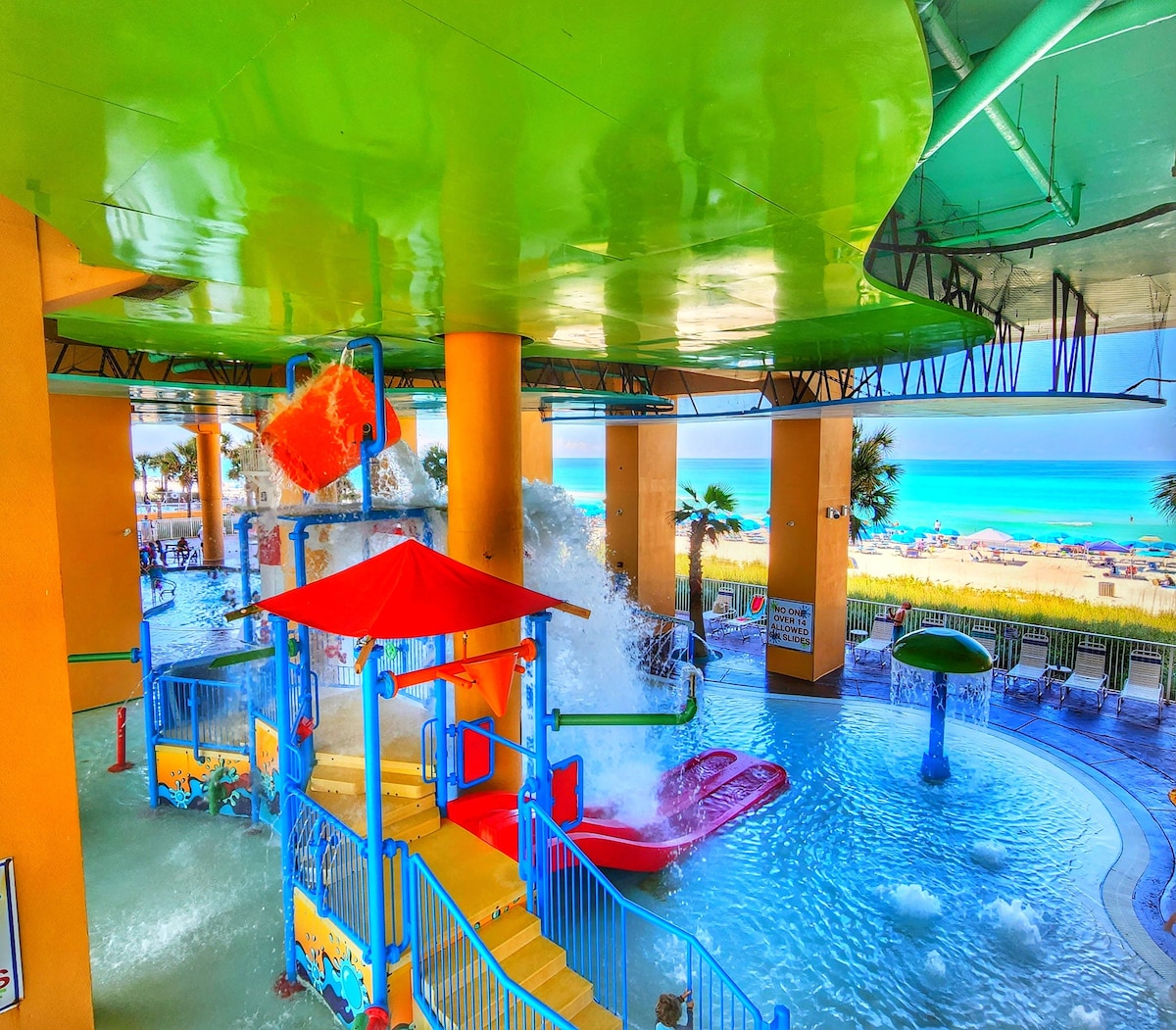 Splash Resort~1906E~Best in PCB~Free Beach Chairs