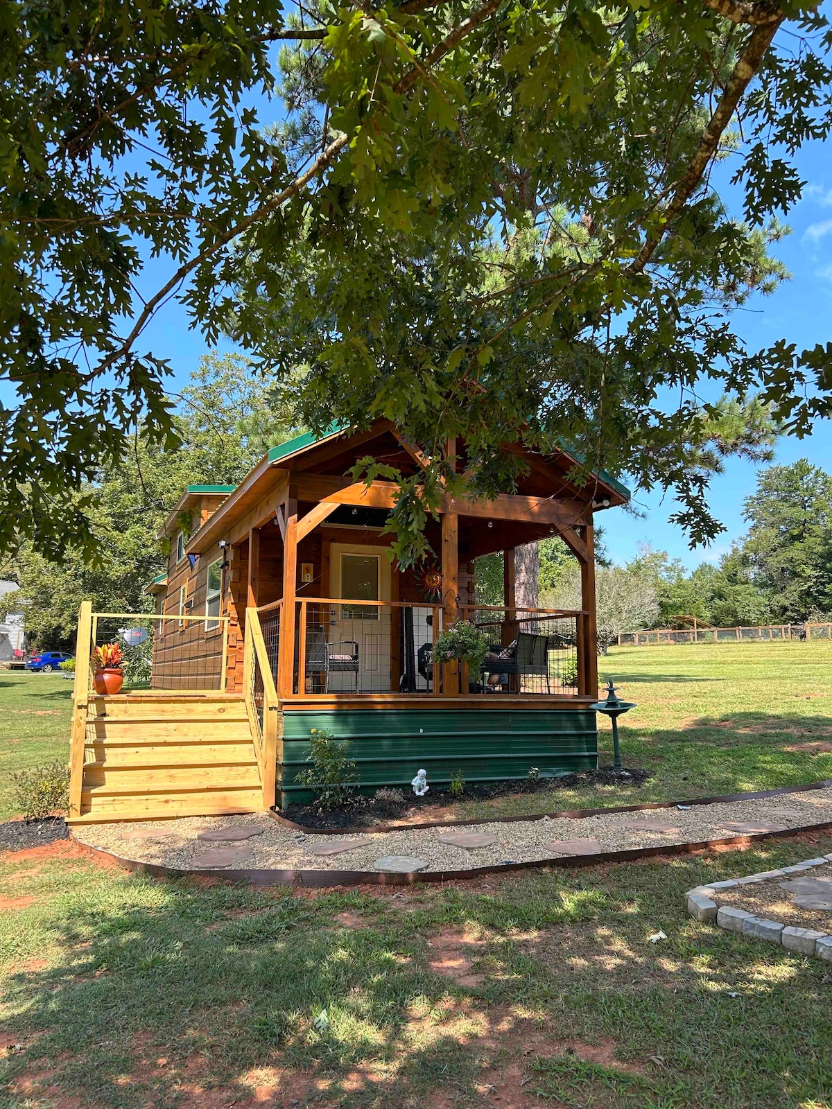 The Cabin at Firefly Cove