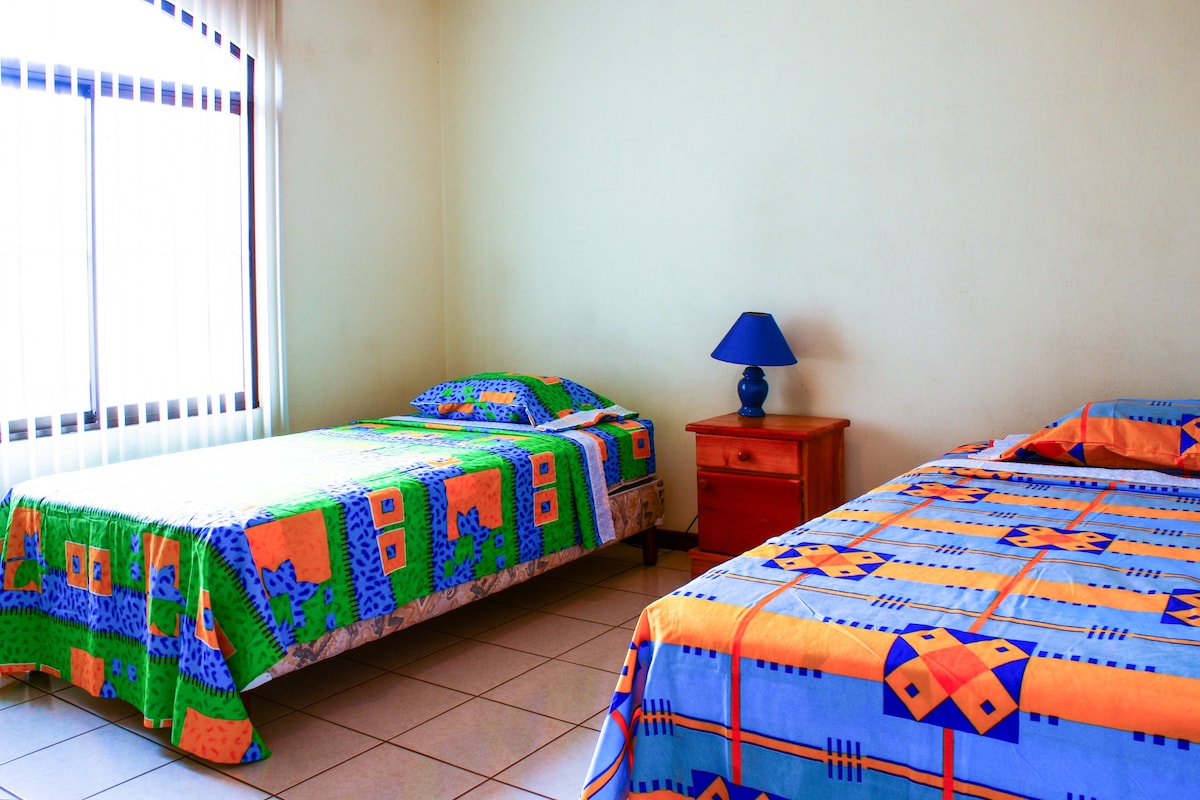 University of Costa Rica - $35-2 bedrooms