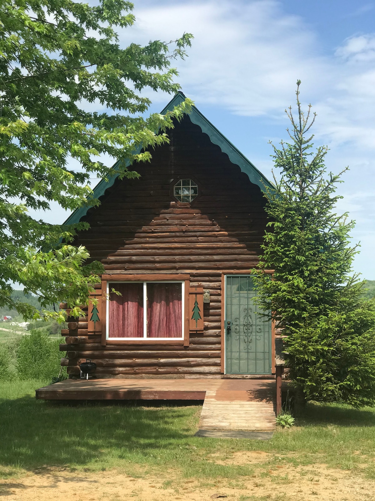 Country Living Cabin