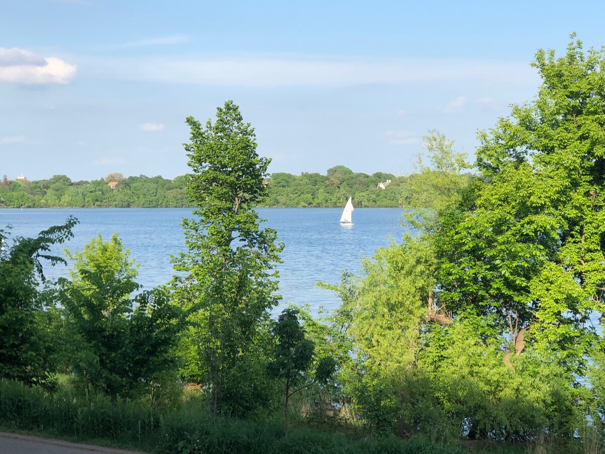 Furnished Condo with Lake Harriet Views !