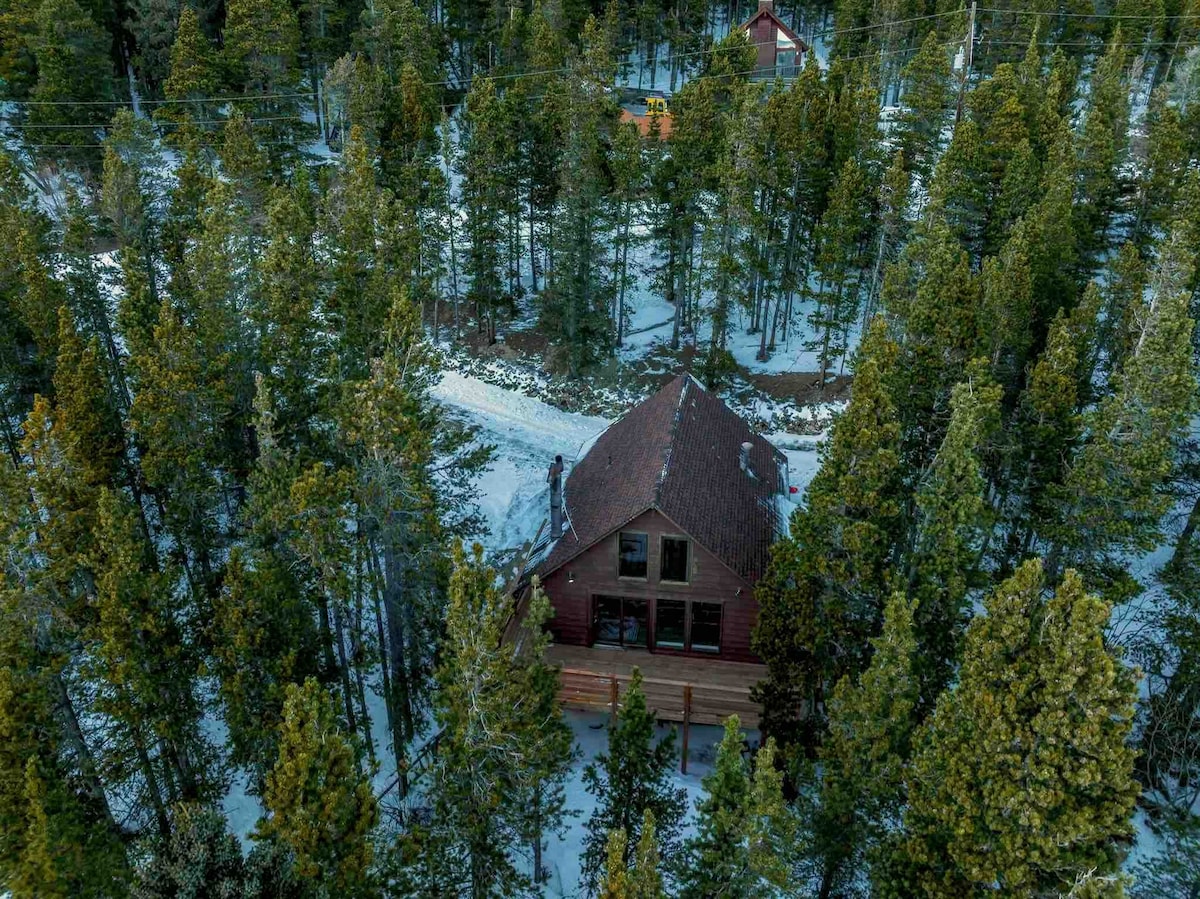 In The Pines Mountain Oasis –30mi to Ski - Hot Tub