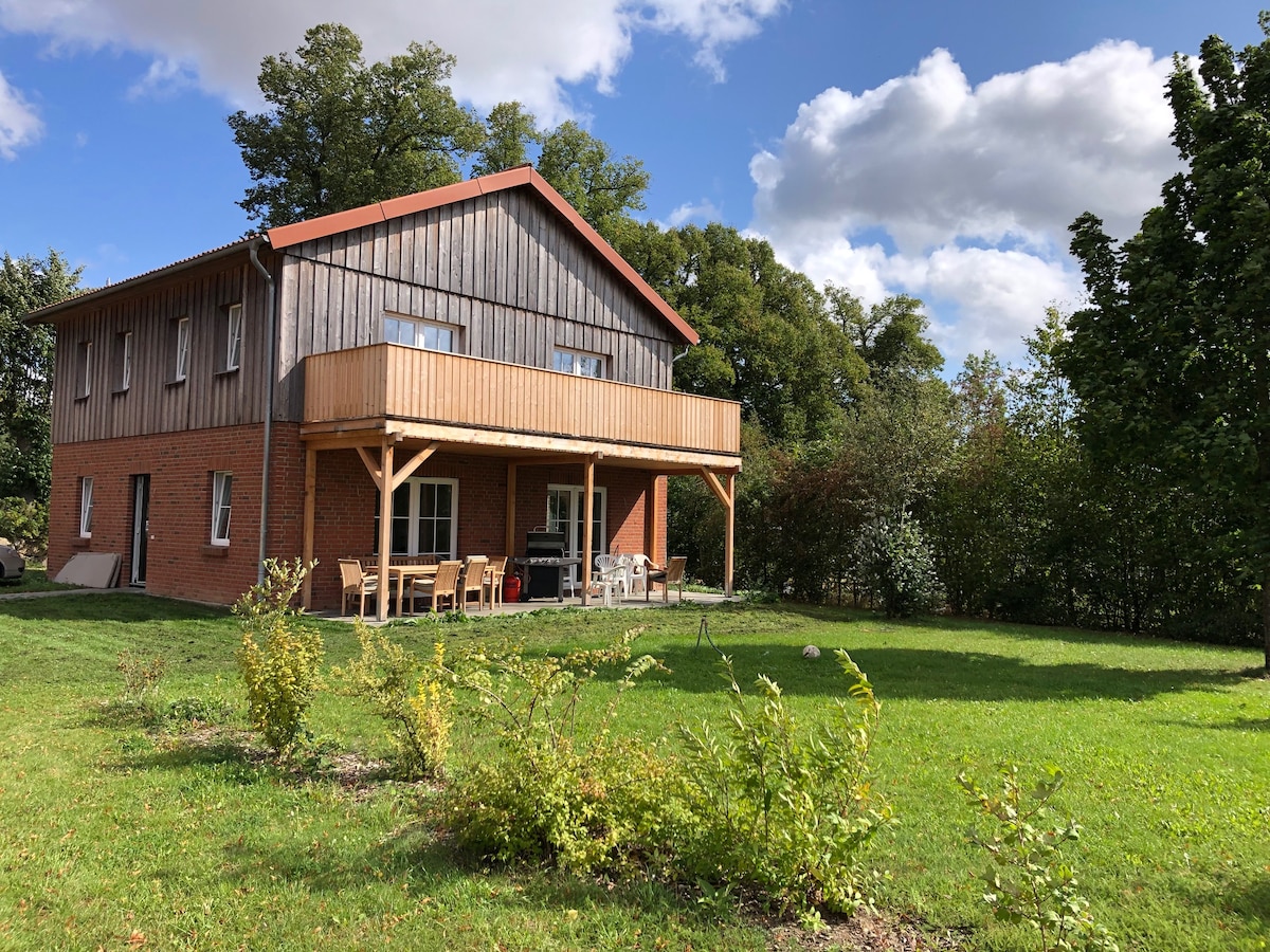 Farm-Chalet Renzow Apartment Balkon