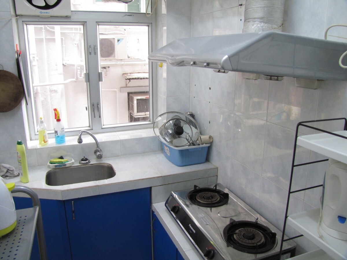 Room available in Causeway bay(c1a)