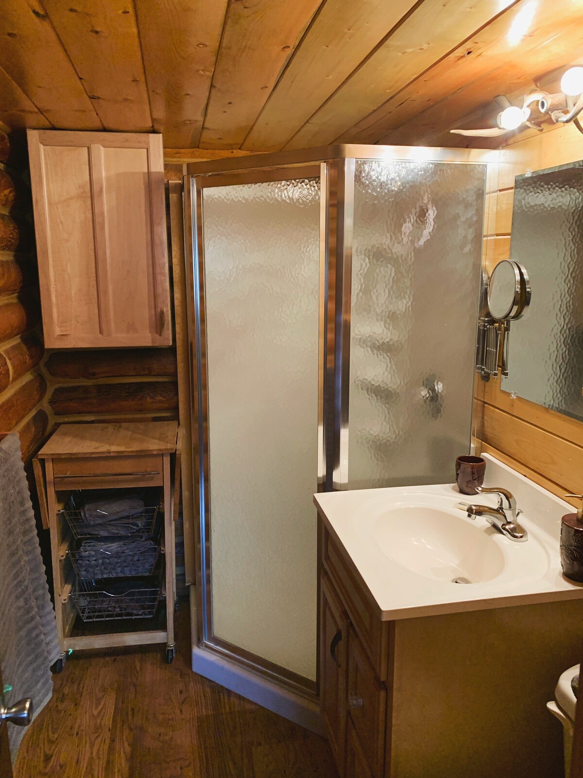 Elk Meadow Cabin - Near Great Basin National Park