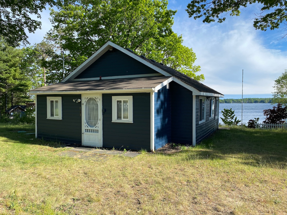 Lake Simcoe的湖滨私人小屋