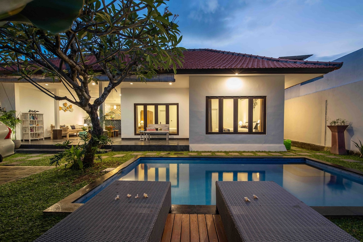 Bens Seminyak Villa 2卧私人泳池