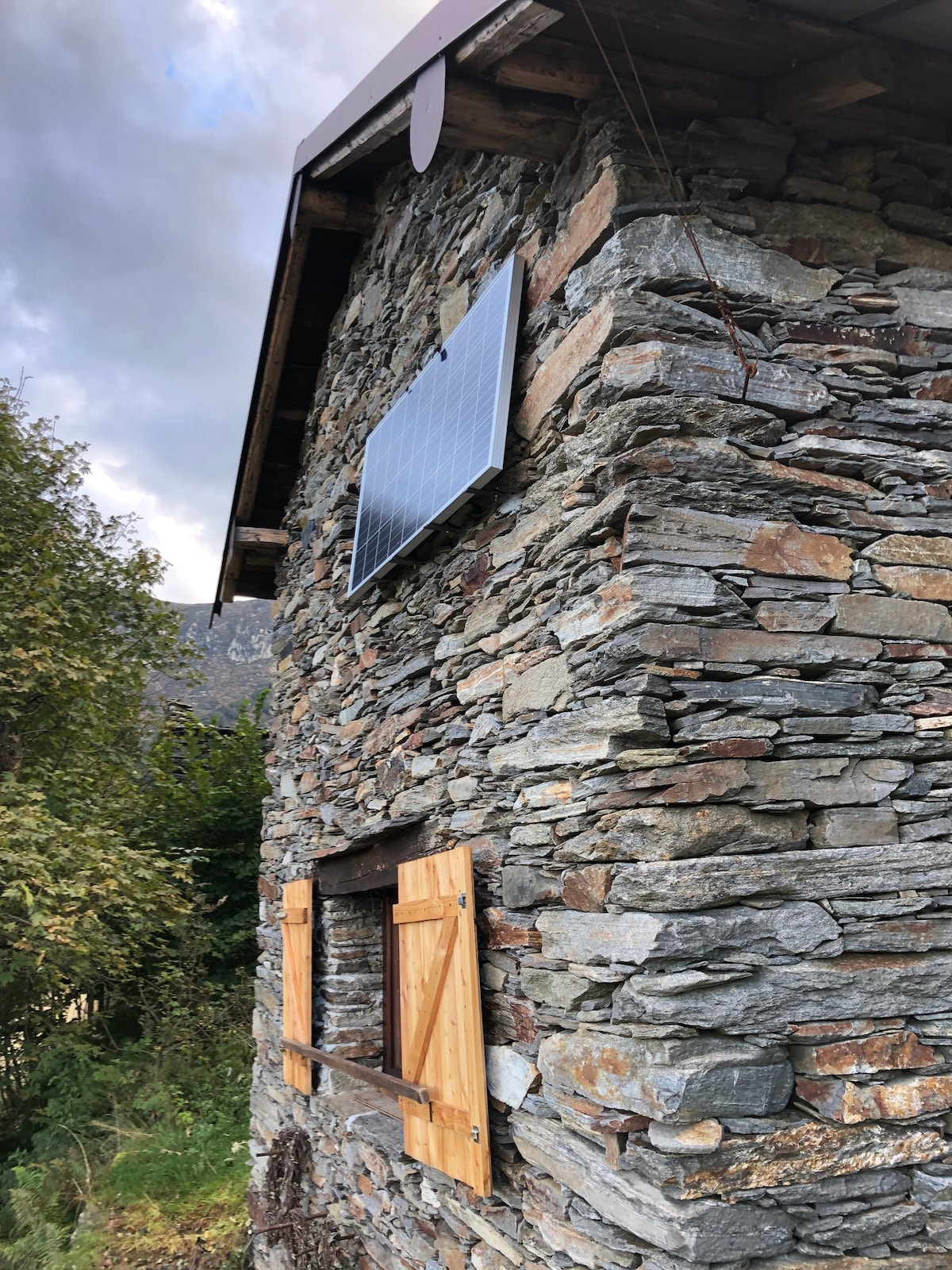 Wilderness Cabin in Calagno | Val Cannobina