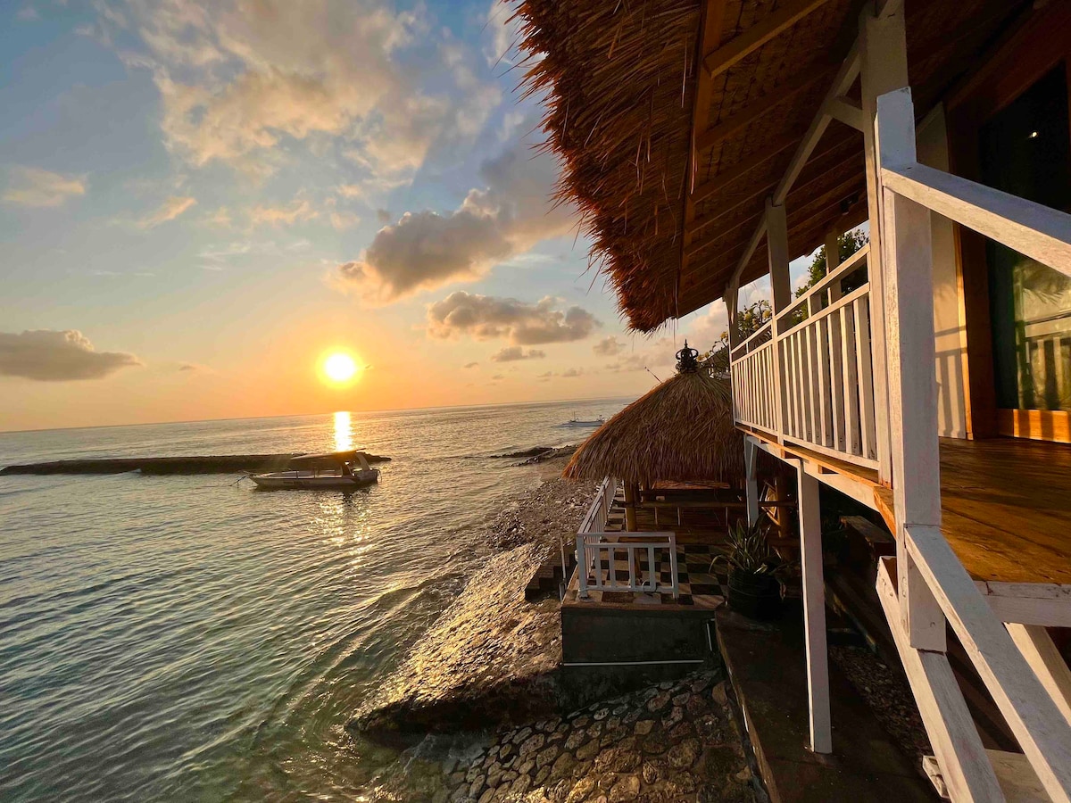海滨客栈，可欣赏日出美景|| #珀尼达岛（ Nusa Penida ）