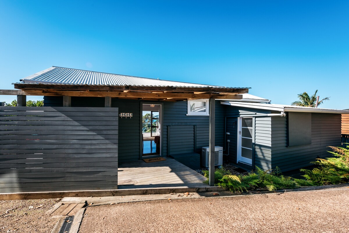 The Cottage on Waikare, Oneroa | Be My Guest