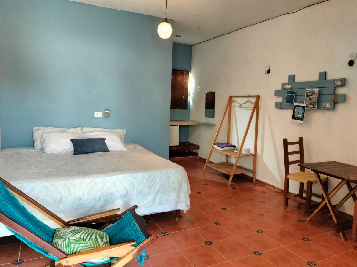 Villa Gabriela #2 cozy room 3 min from the beach