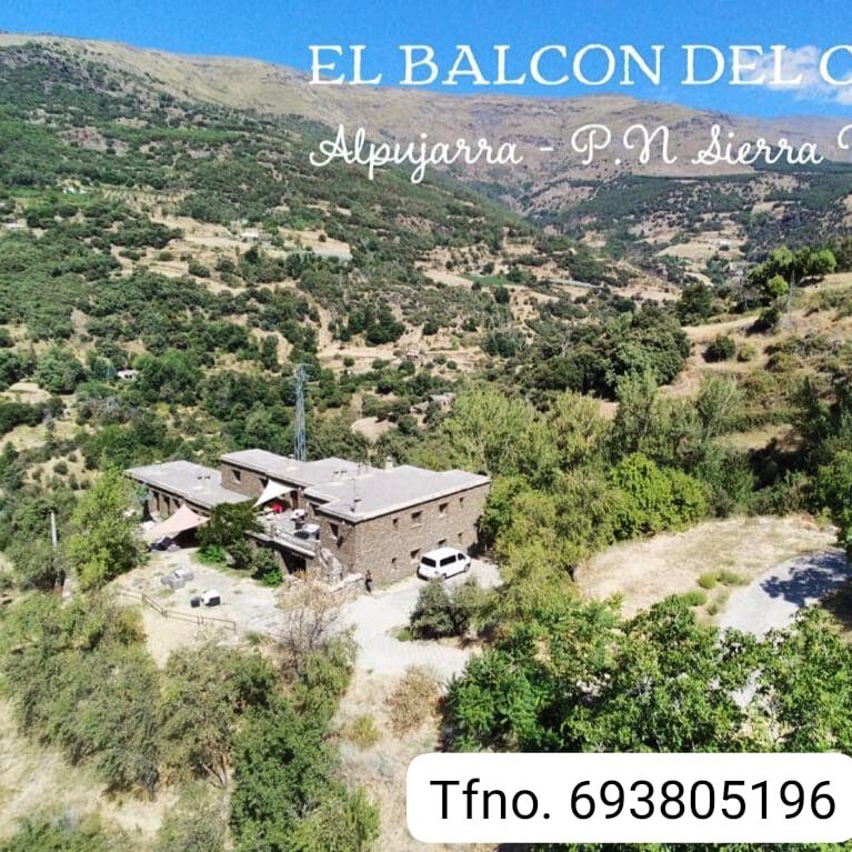 位于阿尔普哈拉（ Alpujarra ） Trevélez的舒适乡村公寓