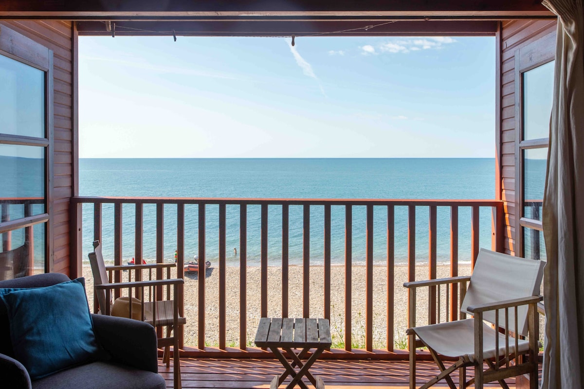 Beach Chalet, Branscombe, Devon