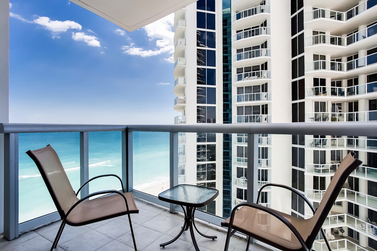 Amazing one bed at sunny isles!!!! book now!!