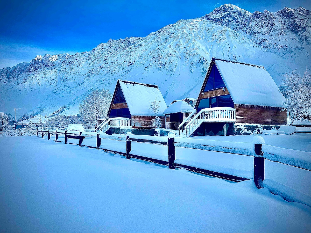 枕头乡村小屋kazbegi lux