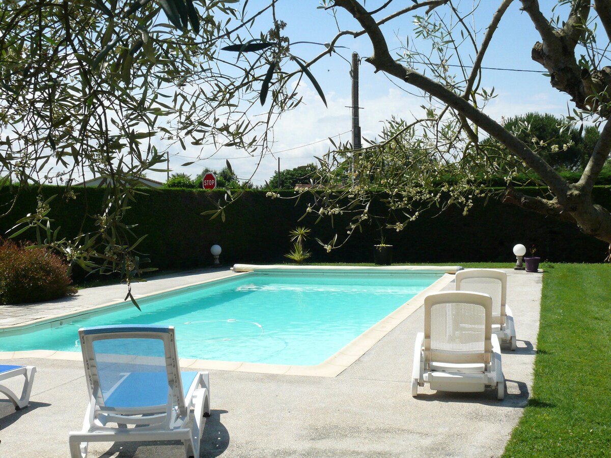 gîte "les chats ferrés" piscine en Sud/Vendée