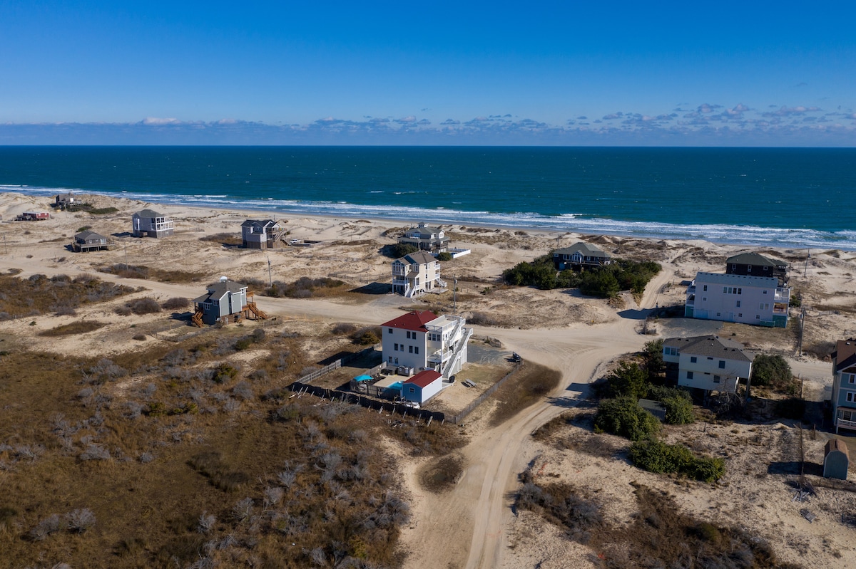 NapsOnTheBeach ： Corolla 4x4房屋，可欣赏海景