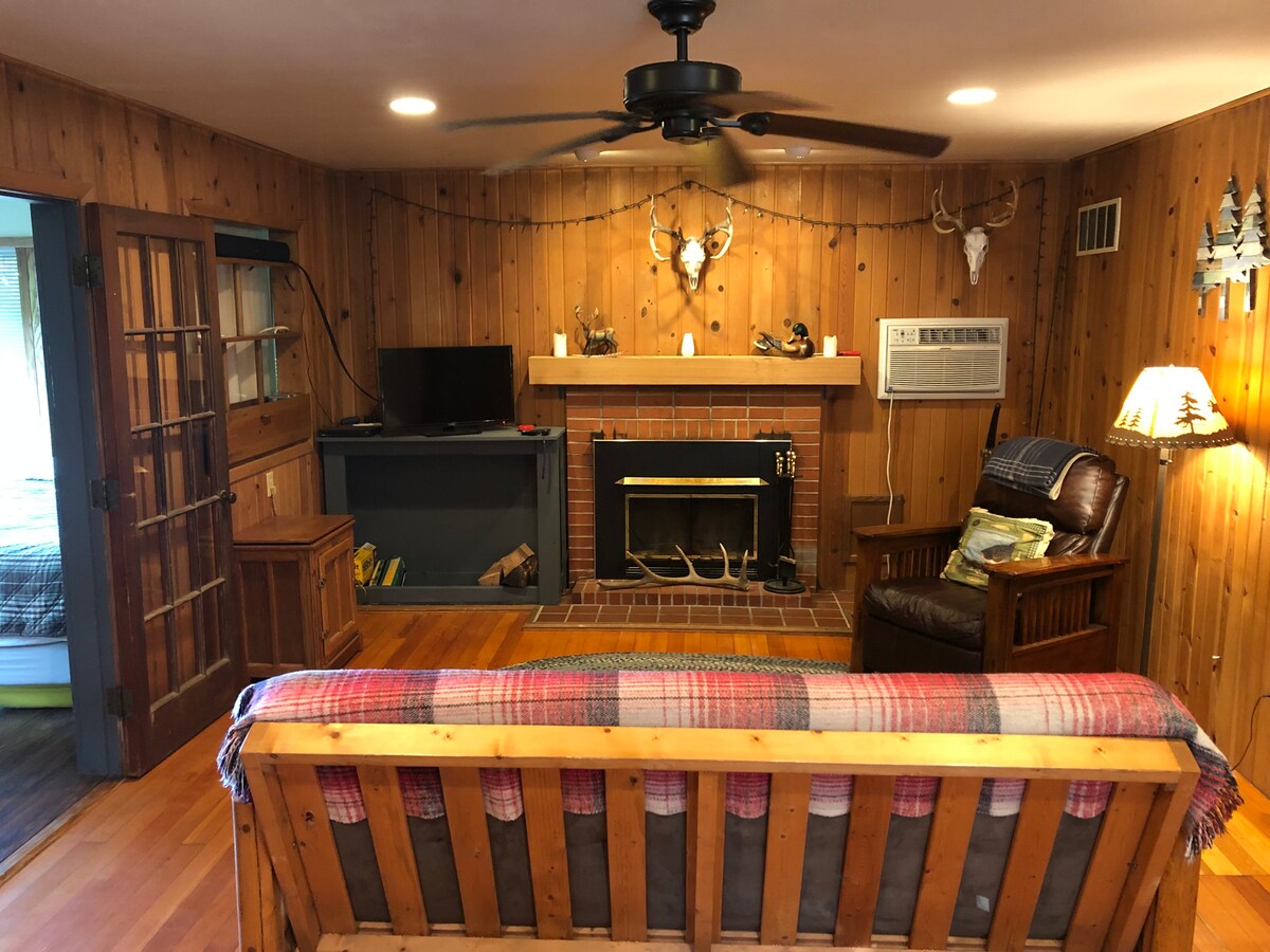 Cabin at Whiskey Bluffs