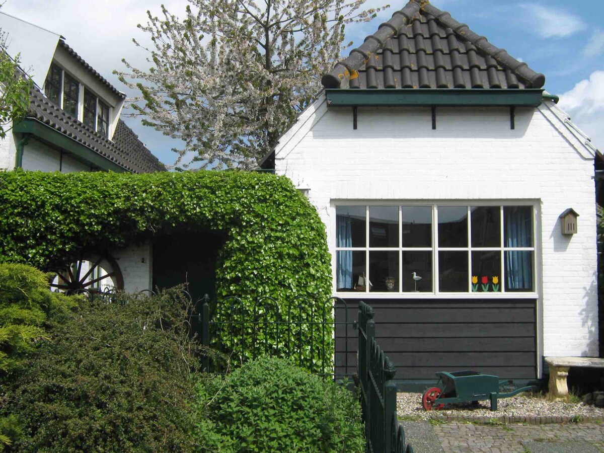 Tiny house near coast Zeeland