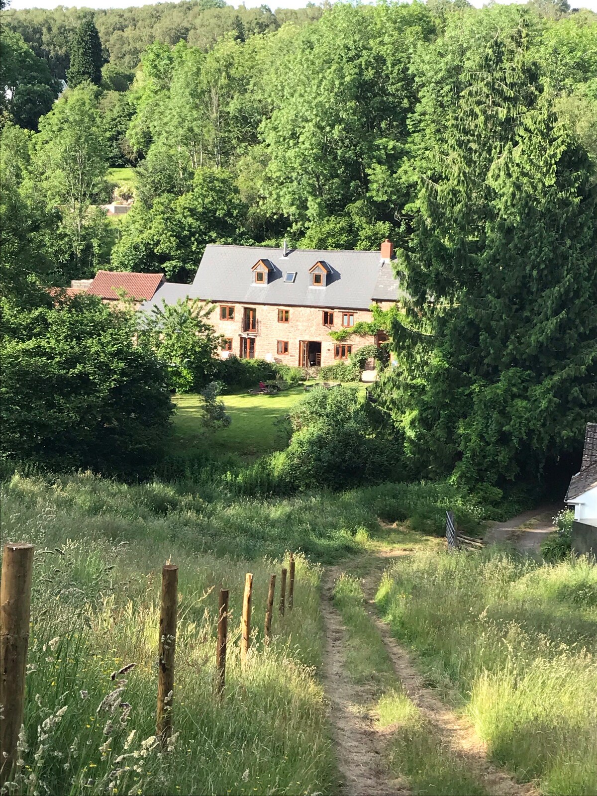 木工农场（ Woodmill Farm ）磨坊小屋，迪恩森林（ Forest of Dean ）