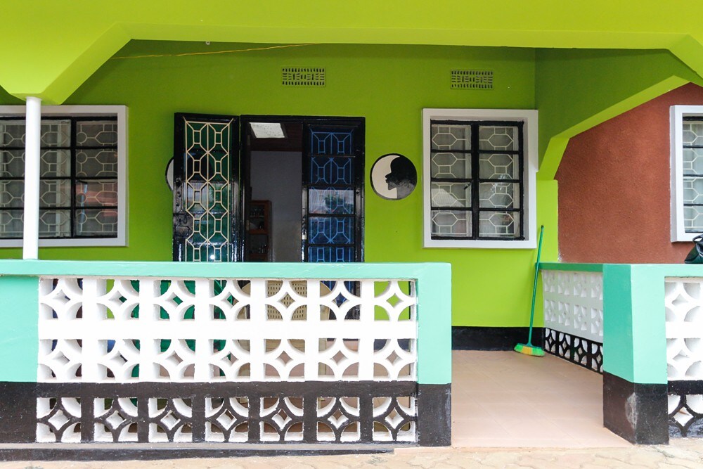 Charming Stay at a Women-Empowerment-Center (NGO)