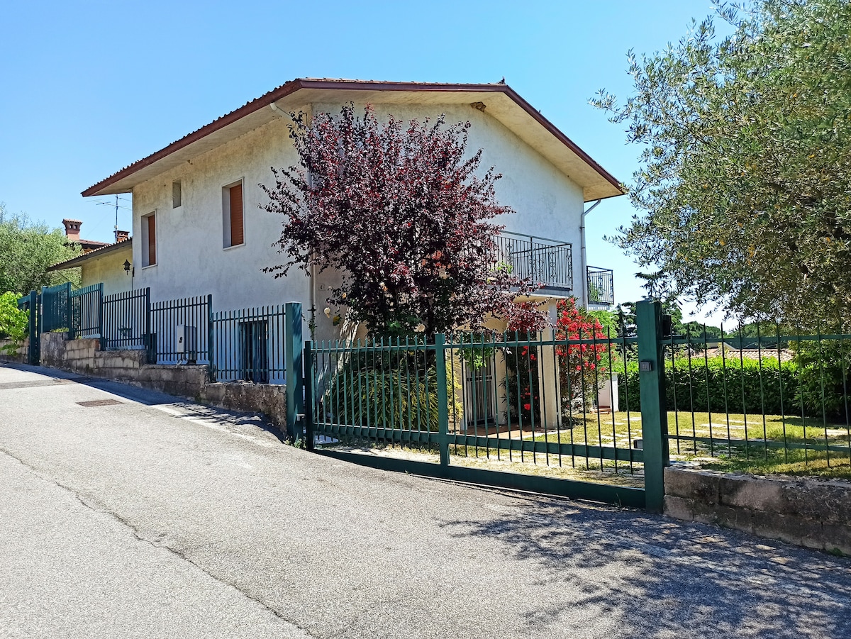 Big Wonderful and Exclusive Villa 500m Lake Garda