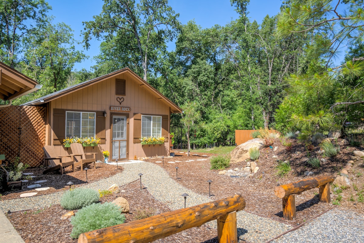 River Rock Cottage （ Yosemite、Mariposa、Bass Lake ）