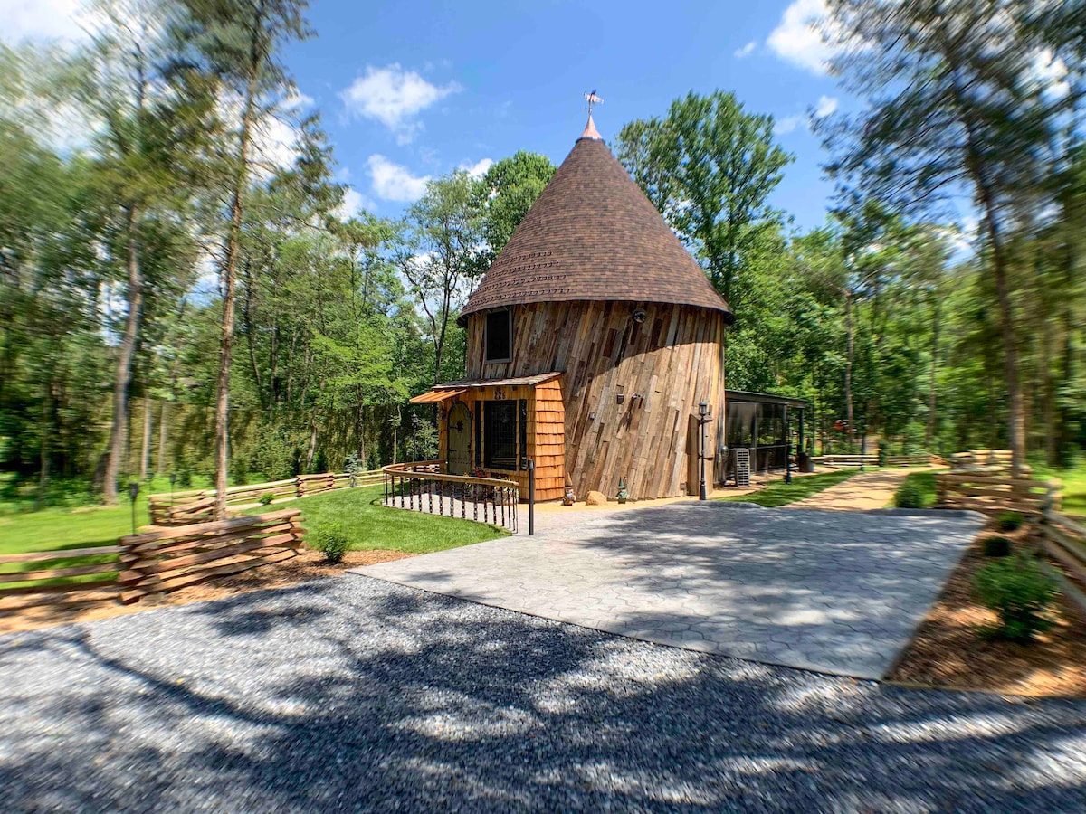 Hobbit House in the Shenandoah Virginia "Shire"