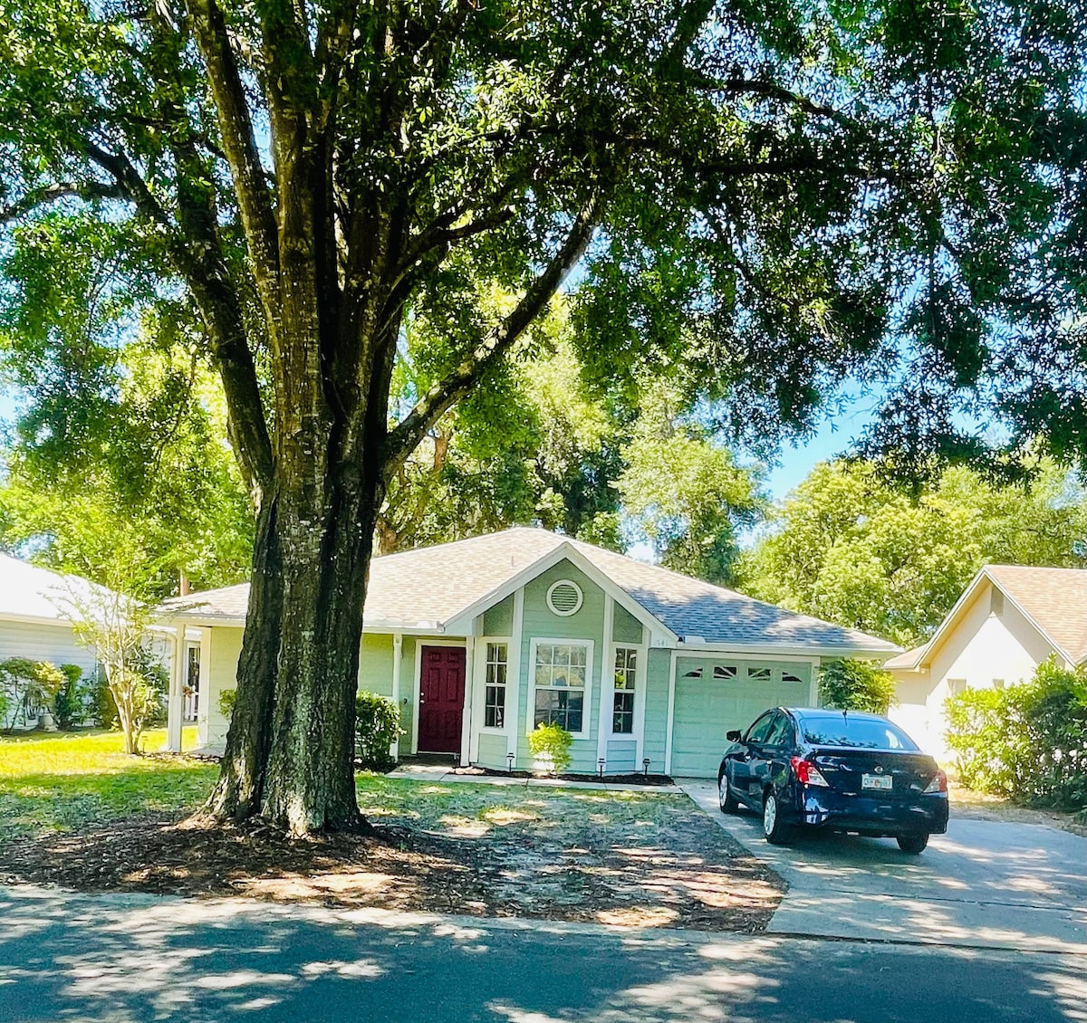 Louisiane Style home in charming Mt. Dora