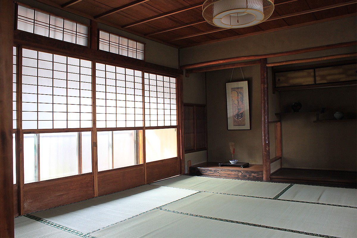 安靜日本的房子。建於1938年。设有厨房。