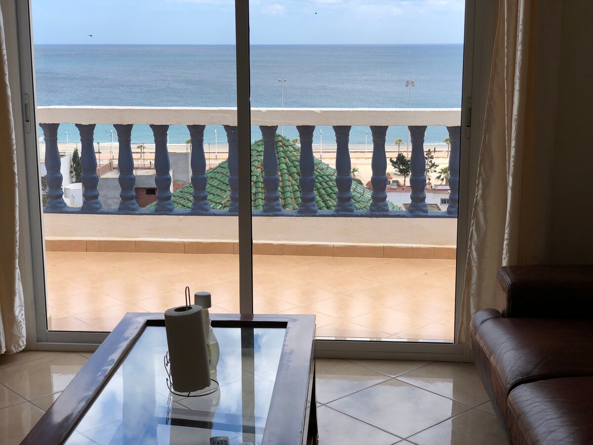 Large 2 bed with Private Balcony - Sea View