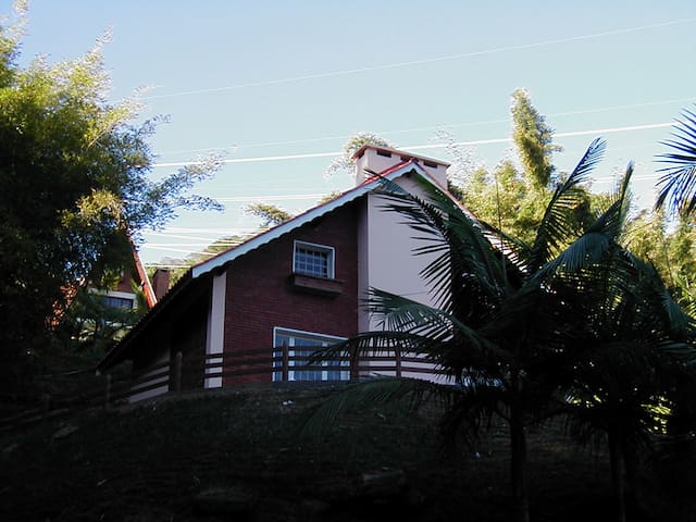 Monte Alegre do Sul的民宿