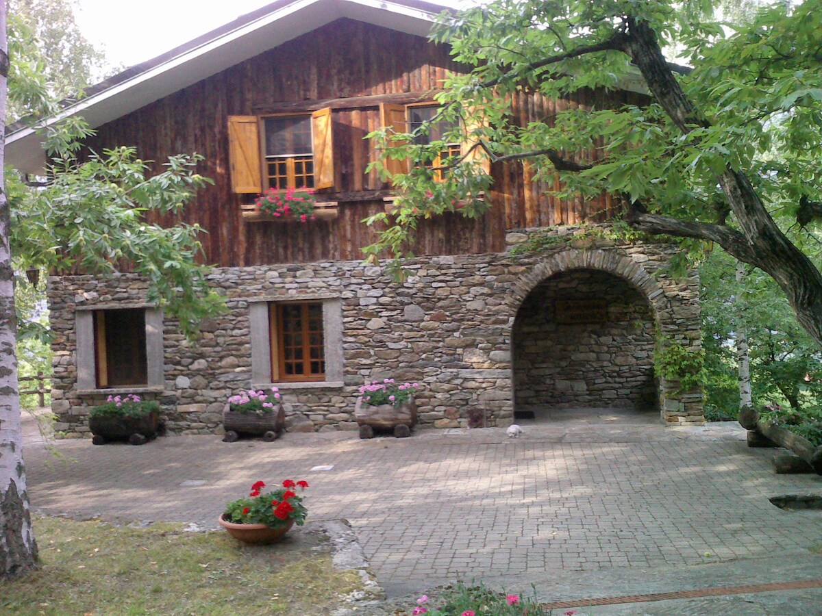 La Nostra Baita -山上的度假木屋