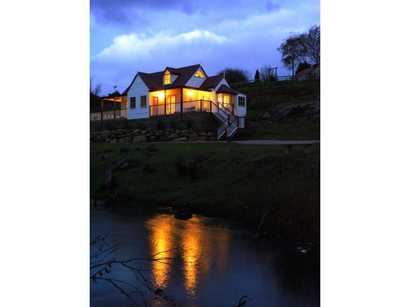 Crabtree River Cottages-Riverside-Relax and Enjoy